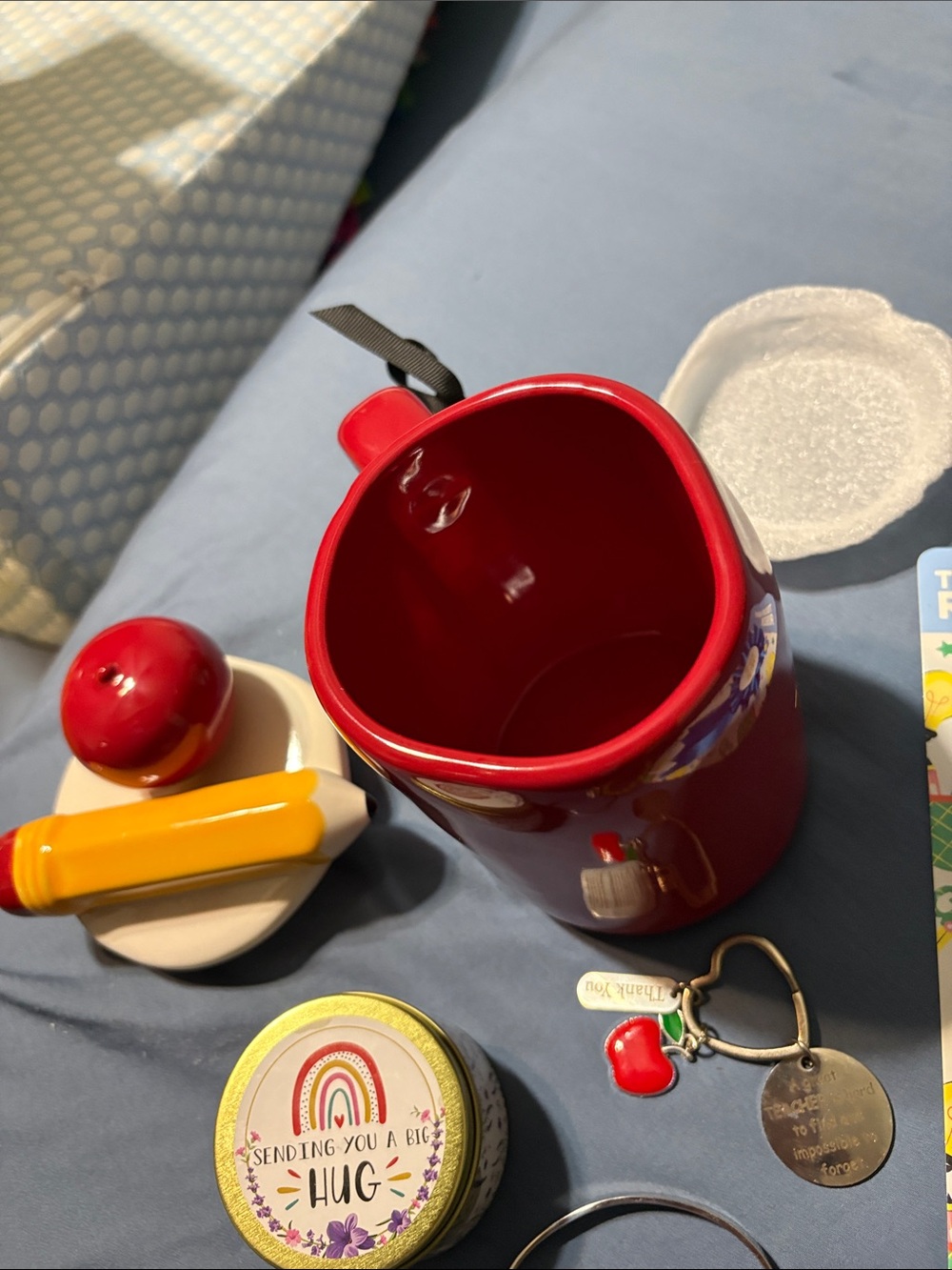 Teacher bundle has Ceramic Apple/yellow Pencil Lid on a cup, candle and jewelry - Picture 12 of 15